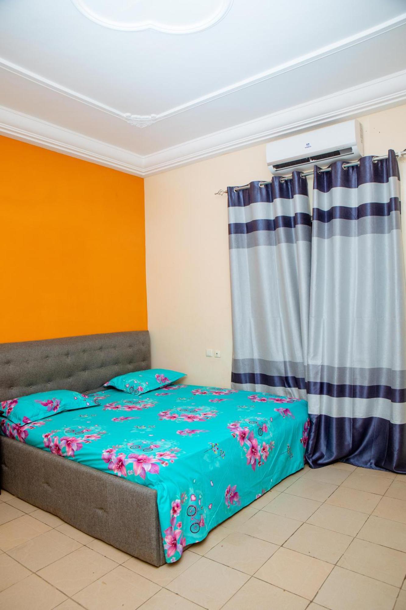 Studio Residence Condominium Lomé Esterno foto