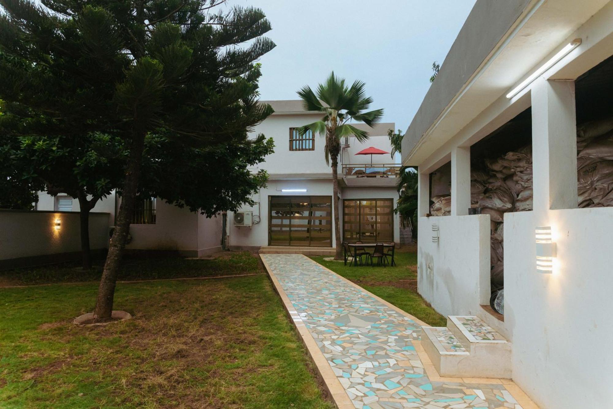 Studio Residence Condominium Lomé Esterno foto